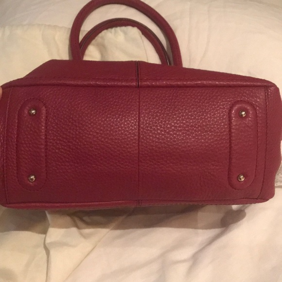 Deep Cranberry coloured and fabulous inside/ out - Picture 3 of 6